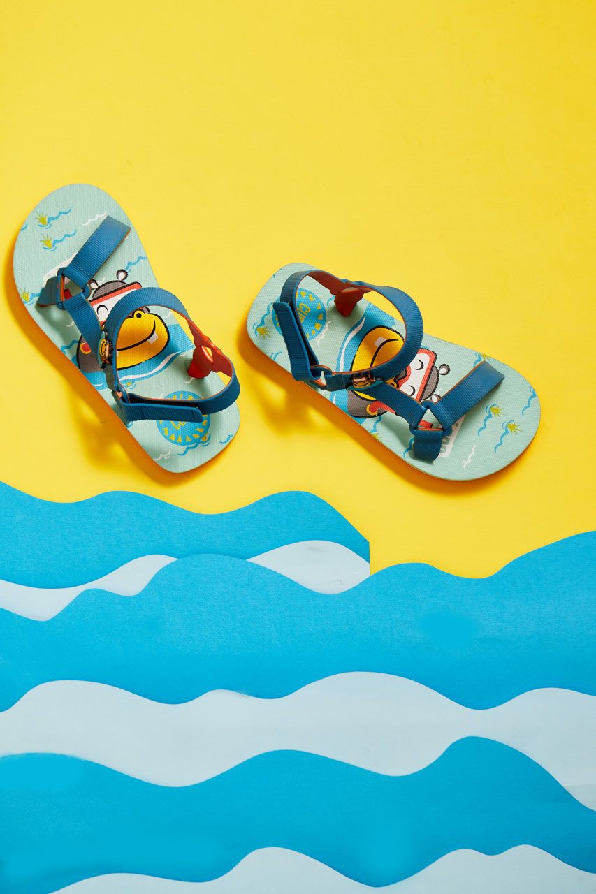Boys’ sandal with a cute diving hippo print