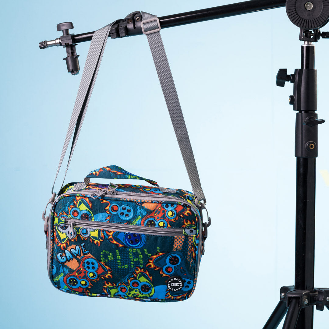 I paly to Win cross body lunch bag