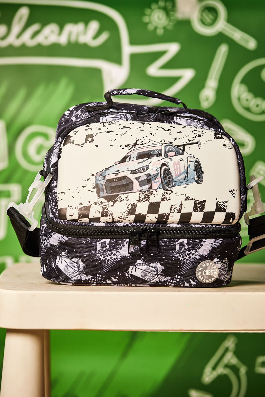 OO7  Hard Top Lunch bag
